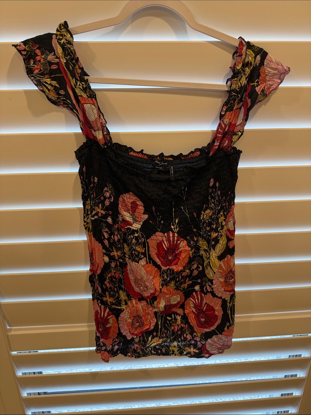 Guess Silk blend smocked tank size small